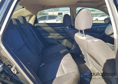 2017 Nissan Altima 2.5 z USA, uszkodzony, nr VIN 1N4AL3AP8HC236484